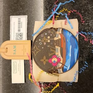 💙NEW Vuitton round coin purse💙
